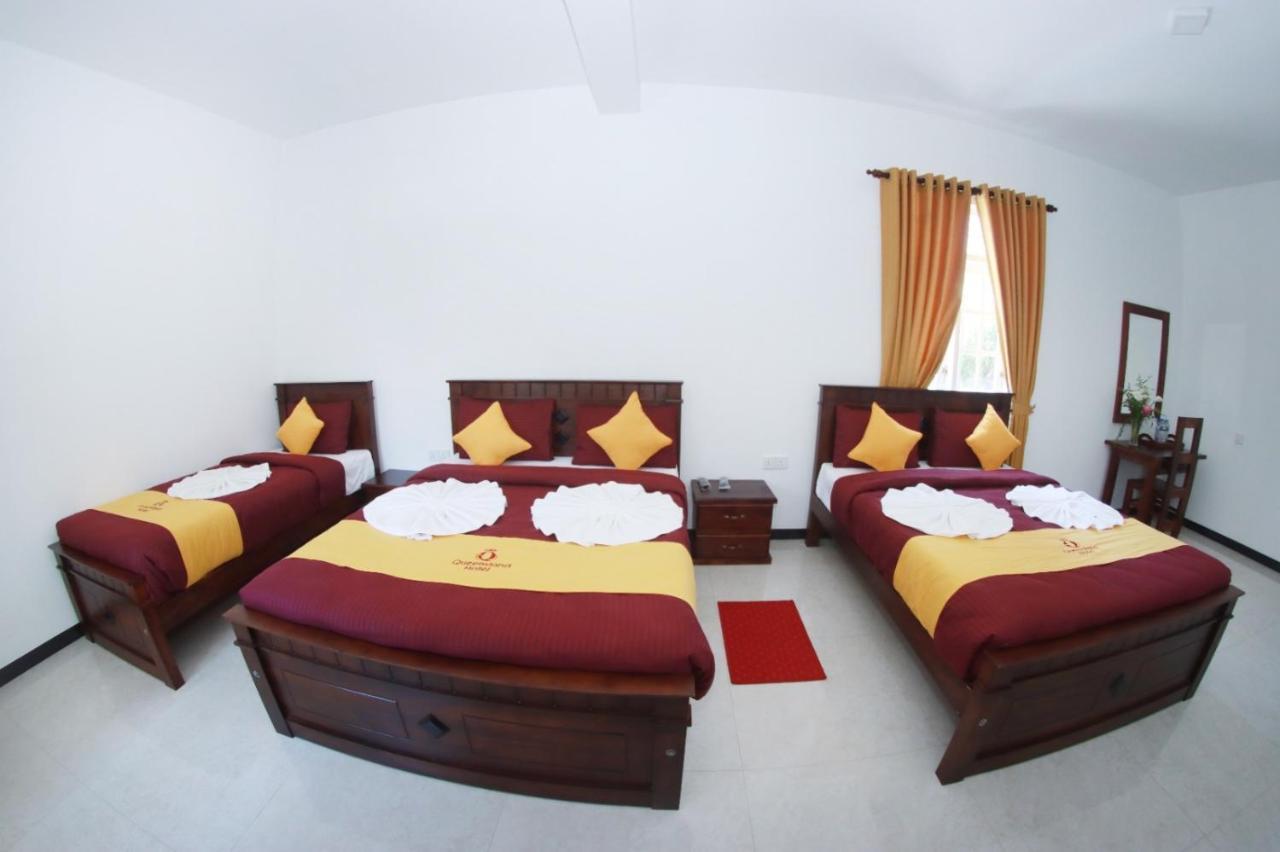 נוארה אליה Queensland Hotel מראה חיצוני תמונה
