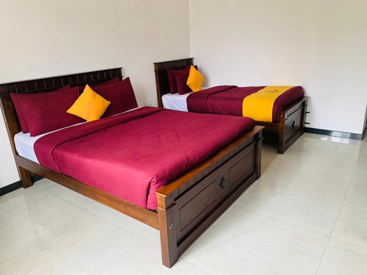 נוארה אליה Queensland Hotel מראה חיצוני תמונה
