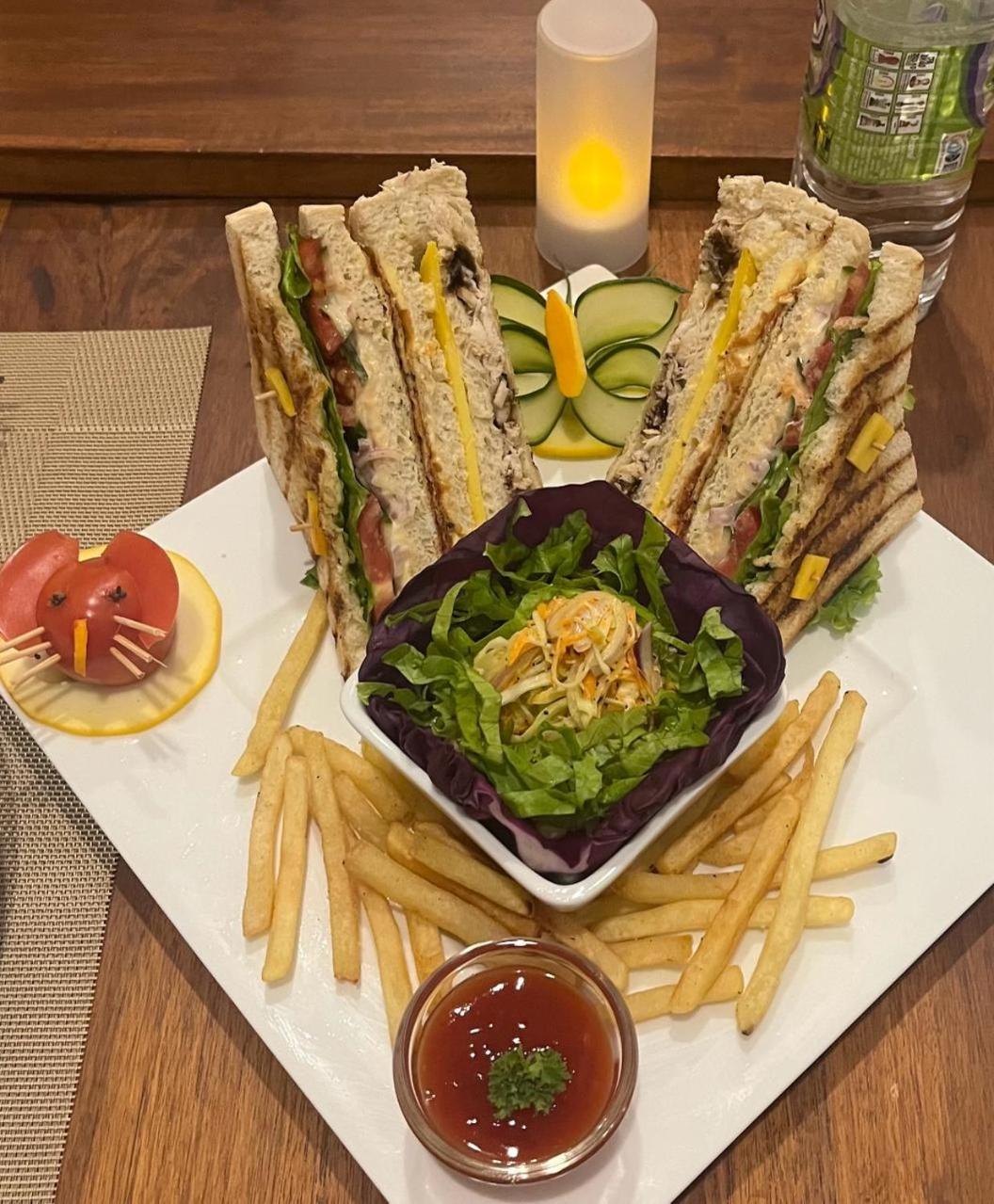 נוארה אליה Queensland Hotel מראה חיצוני תמונה